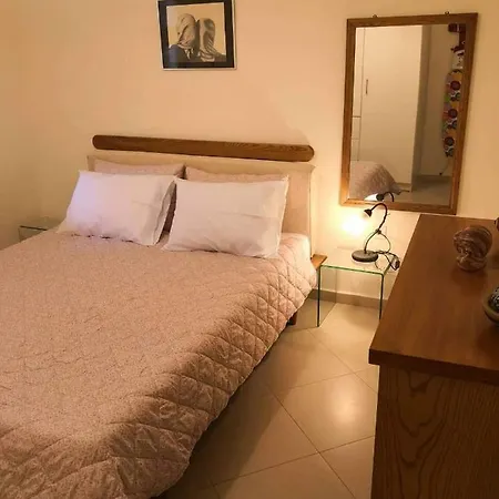 Menta Apartman Nea Iraklitsa